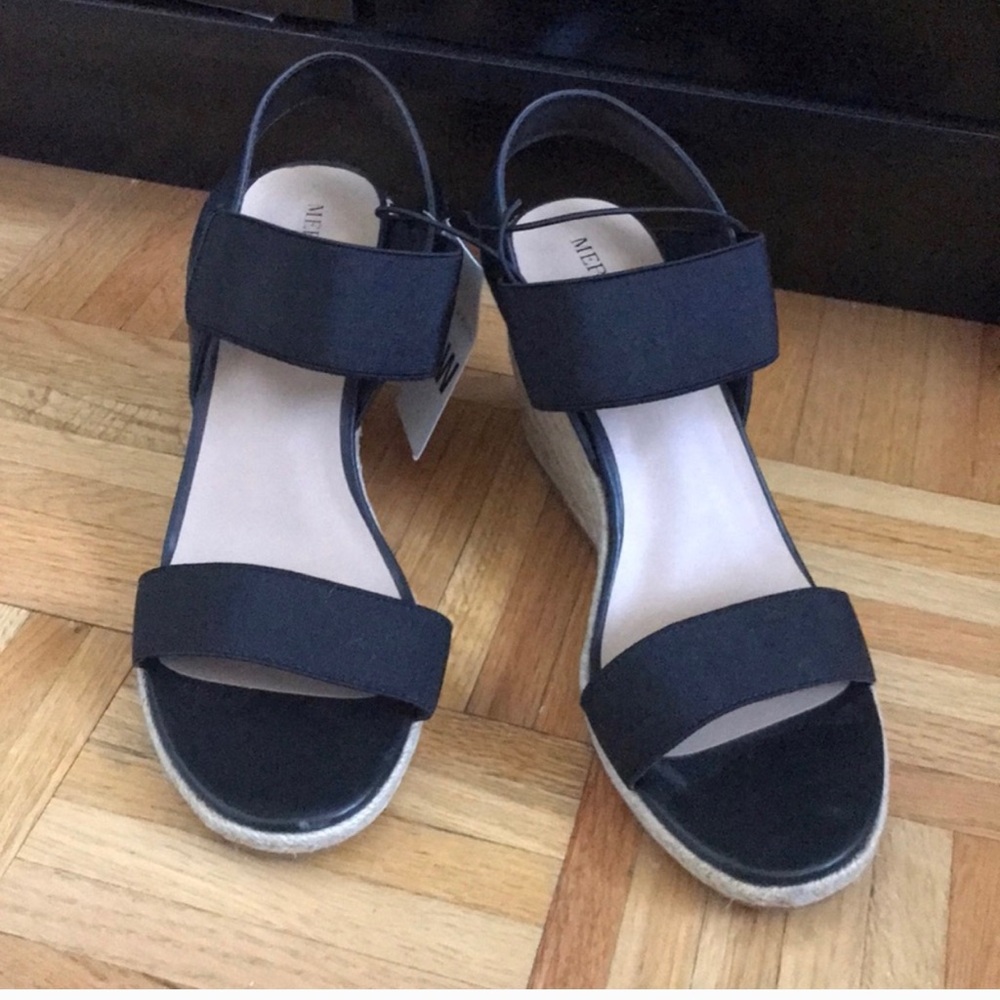 Merona black sandals. 9 1/2 W